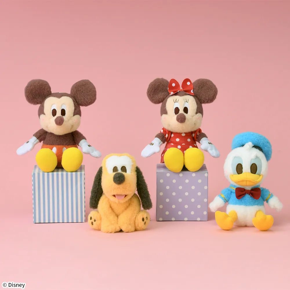 ミッキー&フレンズ赤いほっぺぬいぐるみ