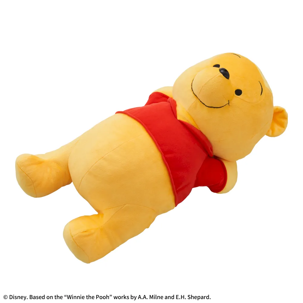 くまのプーさんスーパーラージぬいぐるみ仰向けポーズ