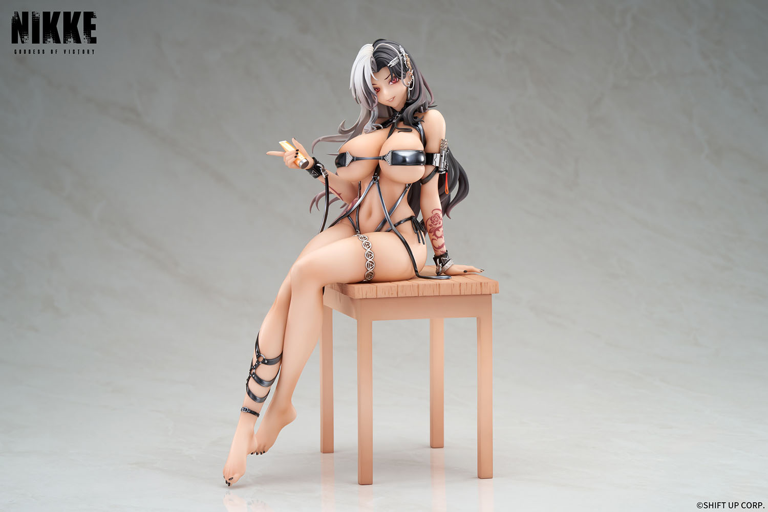 【特典】勝利の女神：NIKKE ロザンナ：シックオーシャン 1/7 完成品フィギュア