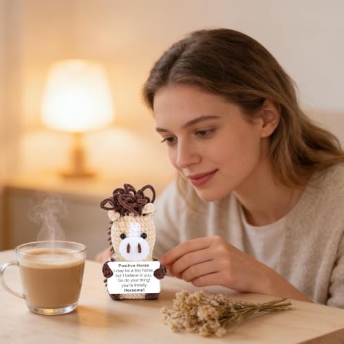 Jnilepfd ポジティブかぎ針編み動物 | ハンドメイドの編みぐるみ馬 | ポジティブなメッセージ付きかぎ針動物,誕生日 引越し祝い クリスマス プレゼント 友人 同僚 ホーム ルーム 男性 女性 家族 ギフト