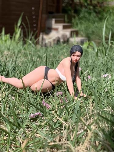 TSUKIMUNN 1/18スケール ミニチュアフィギュア レジン製 塗装済み完成品 横たわる少女 メイド服スタイル 黒と白 高さ約5cm ジオラマ ディスプレイ用