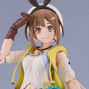 PLAMATEA ライザのアトリエ ～常闇の女王と秘密の隠れ家～ ライザリン・シュタウト プラモデル