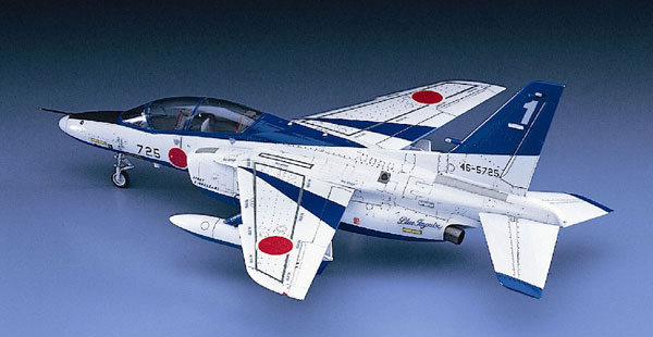 1/72 川崎 T-4 “ブルーインパルス 2002” プラモデル