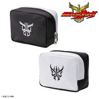 仮面ライダークウガ　刺繍ポーチ